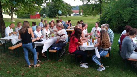Weinfest im Pfarrgarten